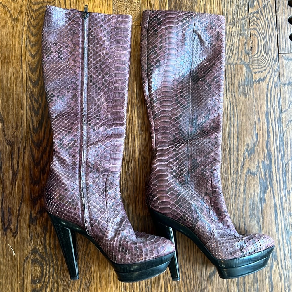 Devi kroell purple and black python boots in size 40